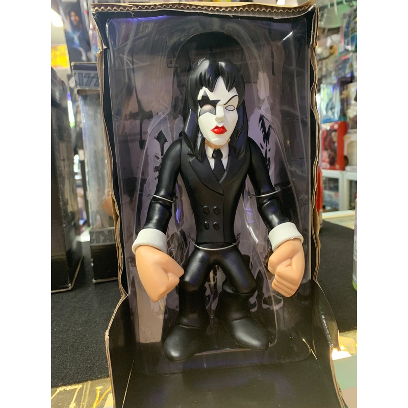 Kiss dressed to kill only part of a box