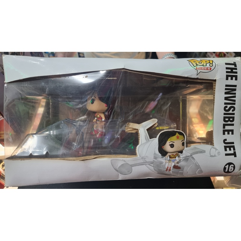 FUNKO POP WONDER WOMAN THE INVISIBILE JET WITH WONDER WOMAN  #16