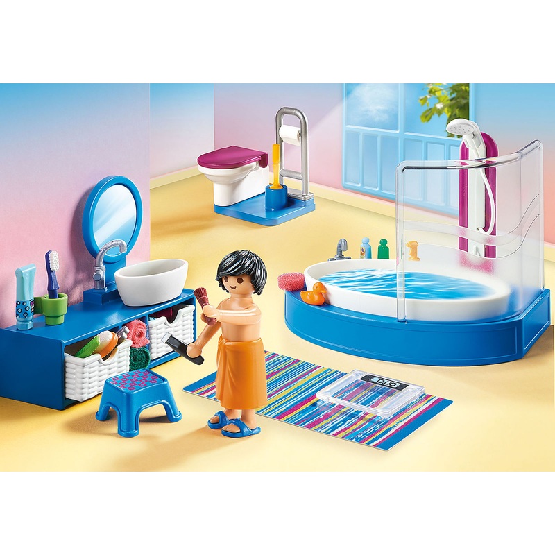 Bathroom with Tub (#70211)