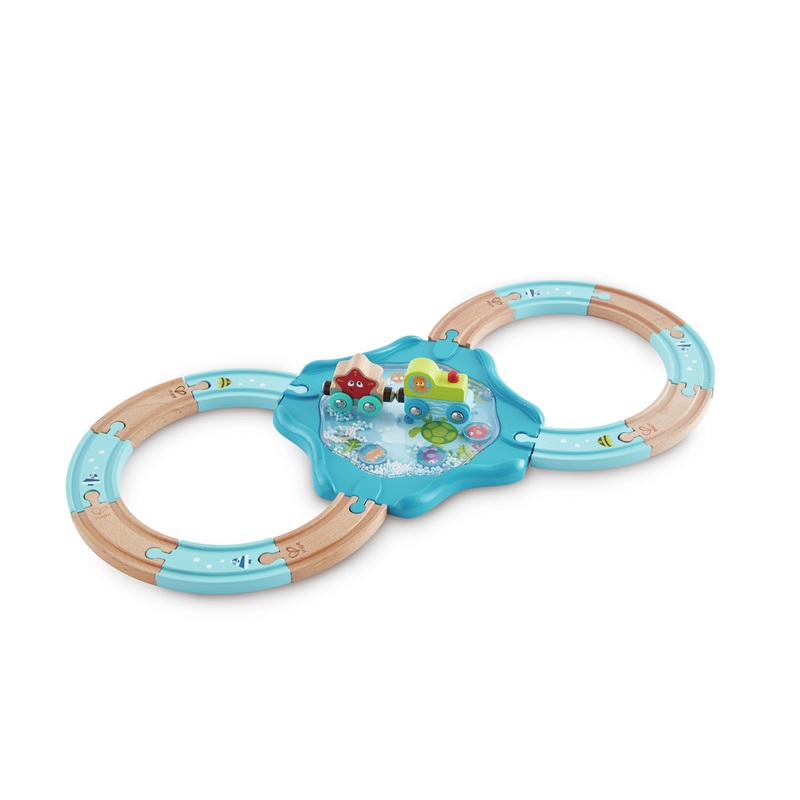 Undersea Figure 8 Train Set (Hape)